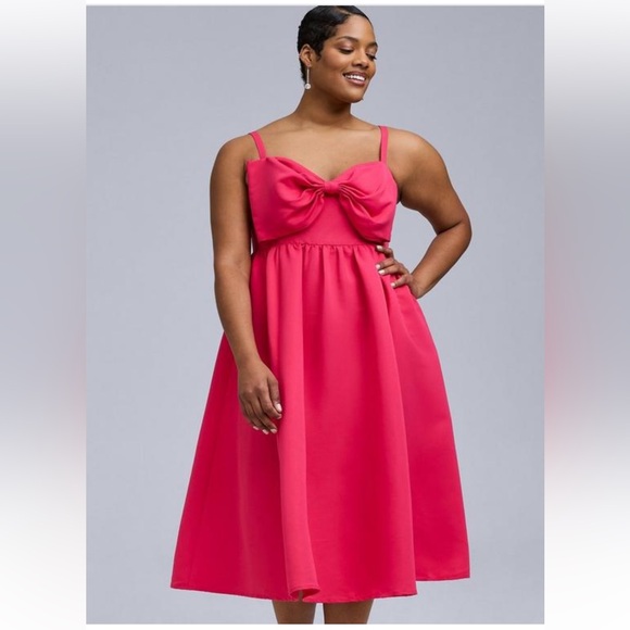 Pink Bow Detail Dress - Picture 2 of 3